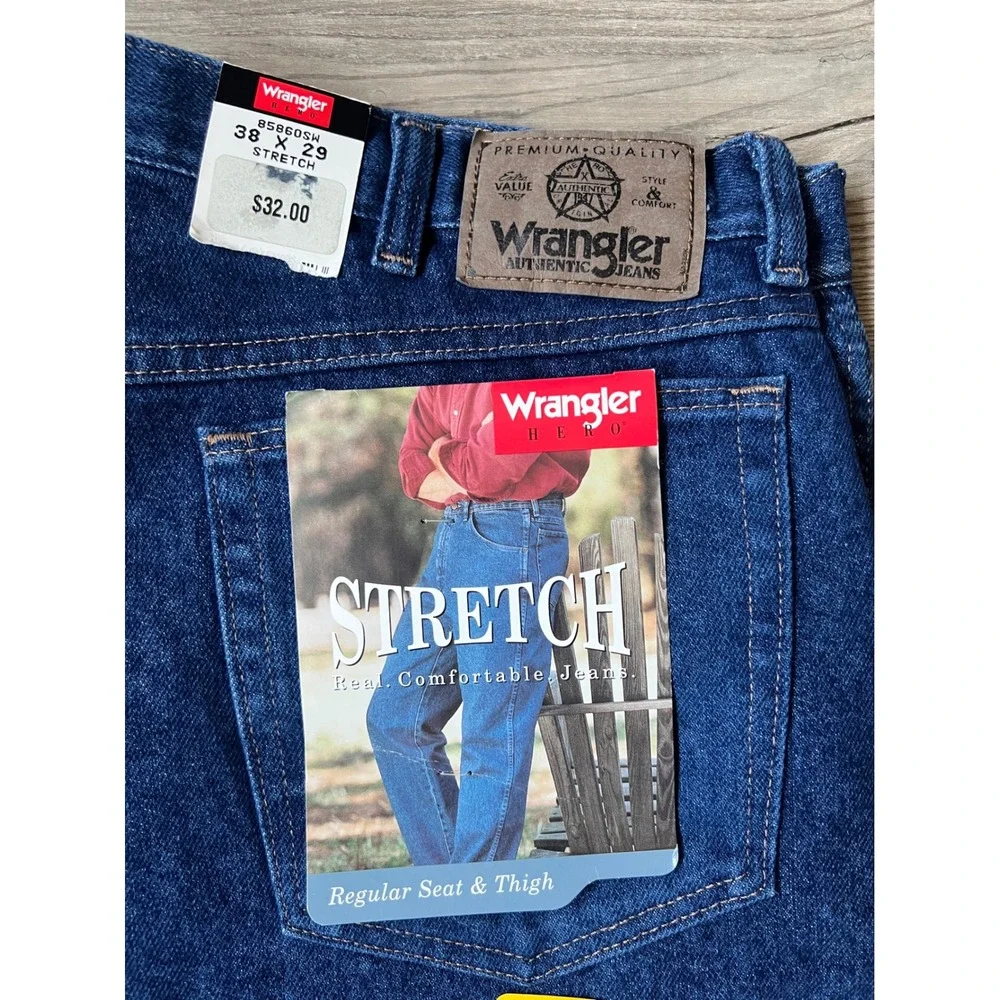 NWT Wrangler Men's Regular Fit Jeans Stretch Size 38 x 29 Dark Wash